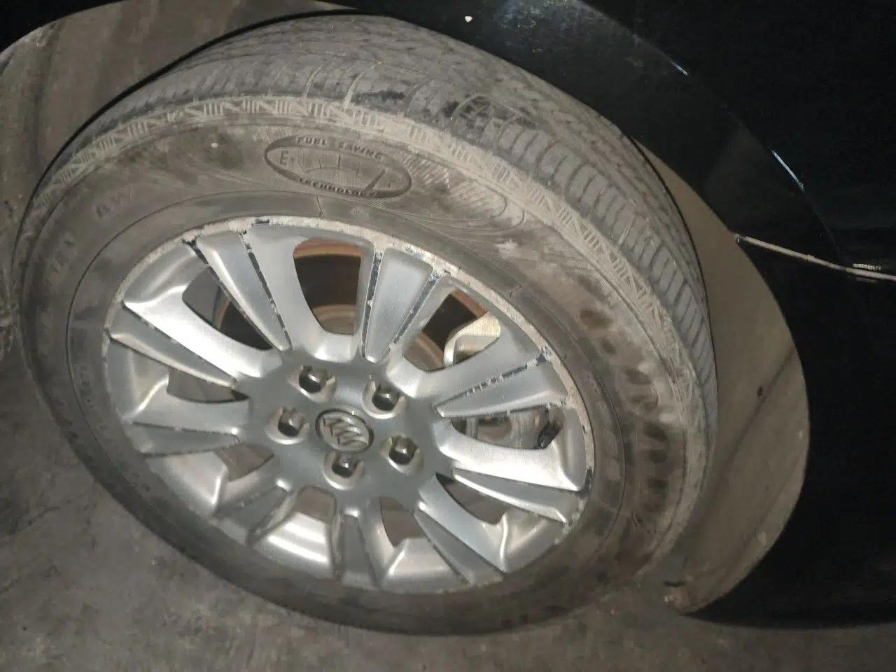 Buick LaCrosse 2011 2.4L SIDI Haoya Edition — миниатюра 8