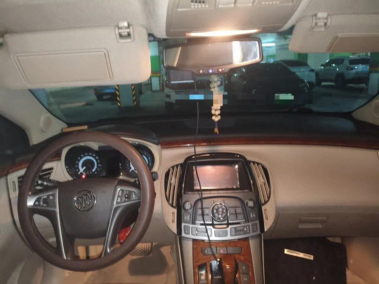 Buick LaCrosse 2011 2.4L SIDI Haoya Edition — миниатюра 9