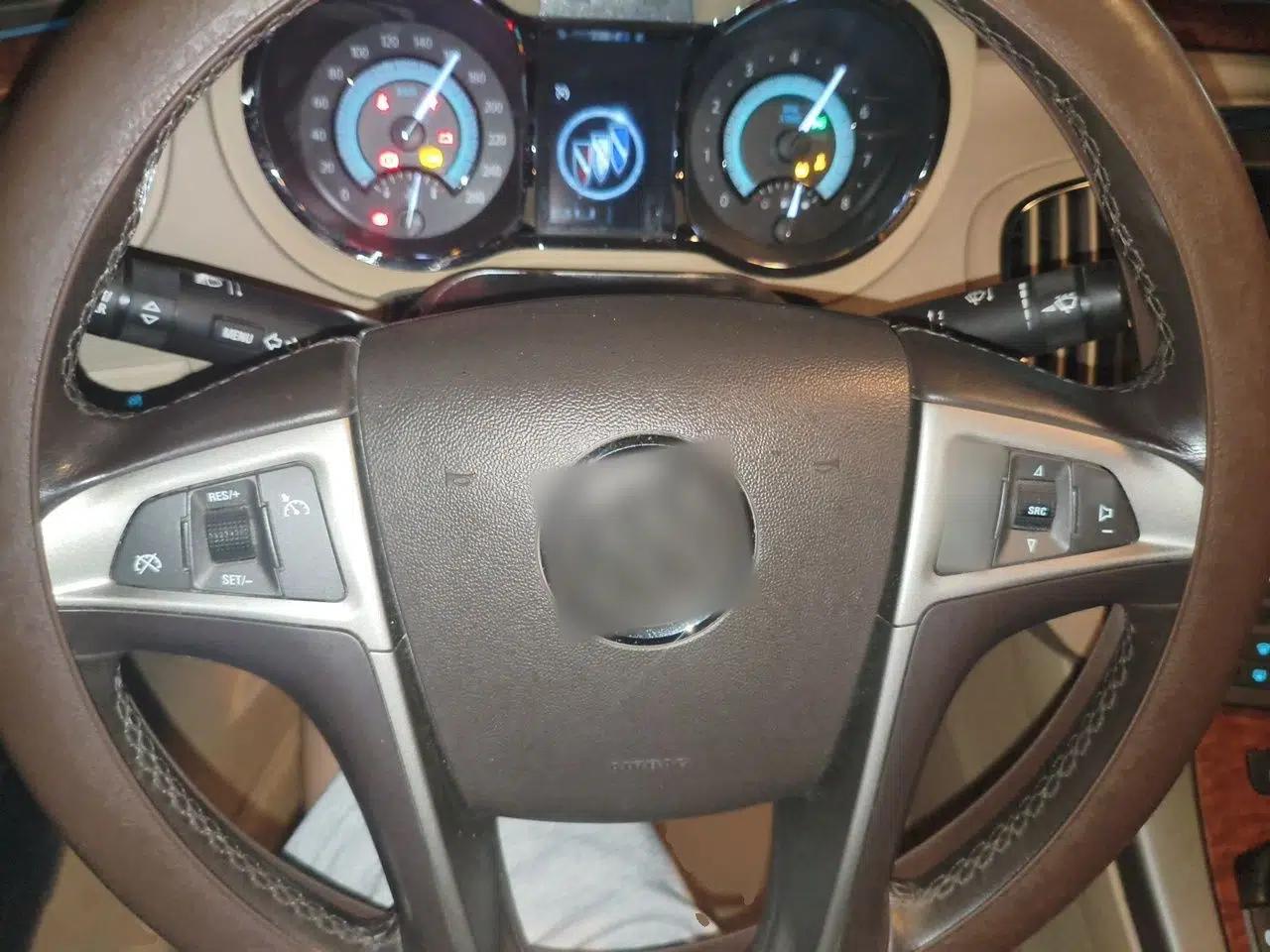 Buick LaCrosse 2011 2.4L SIDI Haoya Edition — миниатюра 10