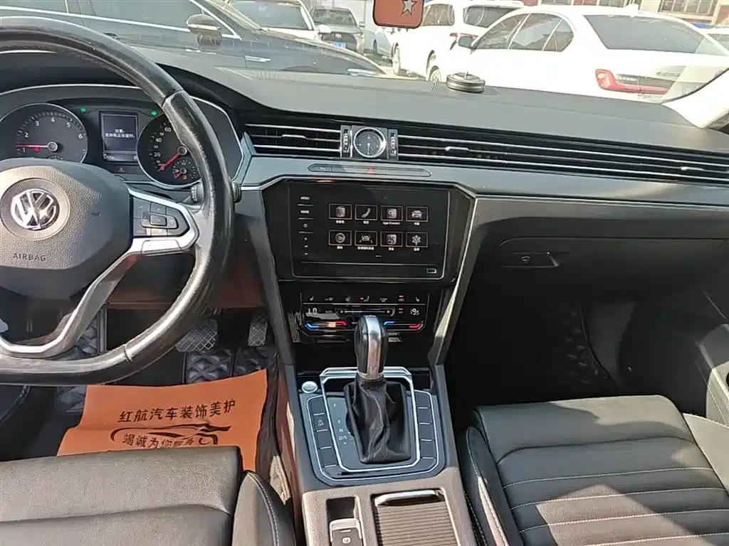 2020 Volkswagen Passat 280TSI DSG Leading Edition — миниатюра 13