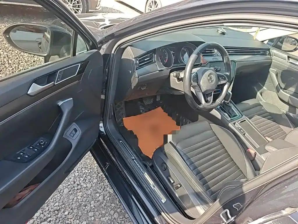 2020 Volkswagen Passat 280TSI DSG Leading Edition — миниатюра 16
