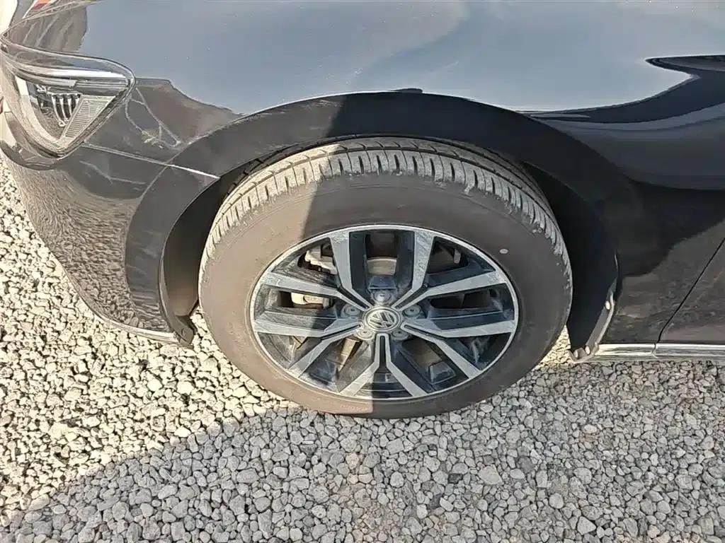 2020 Volkswagen Passat 280TSI DSG Leading Edition — миниатюра 22