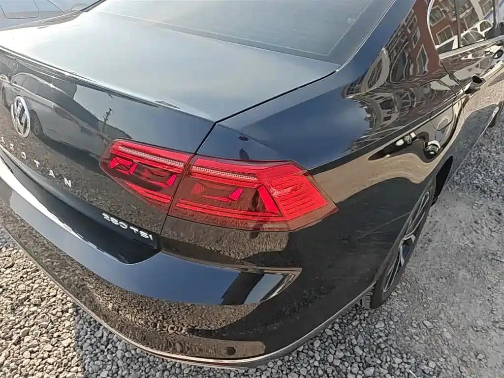 2020 Volkswagen Passat 280TSI DSG Leading Edition — миниатюра 8