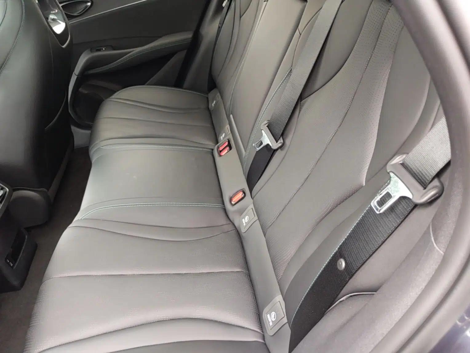 BYD Seal 06 New Energy 2024 DM-i 120KM Prestige Model — миниатюра 20