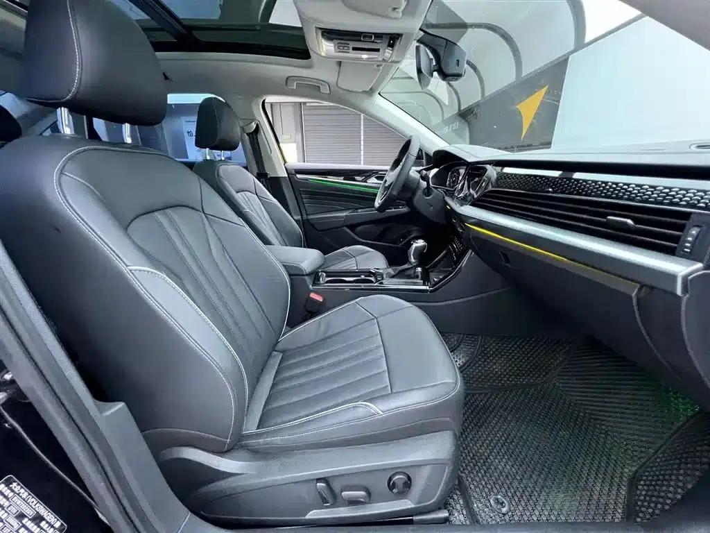 2023 Volkswagen Passat 330TSI Starry Sky Elite Edition — миниатюра 18