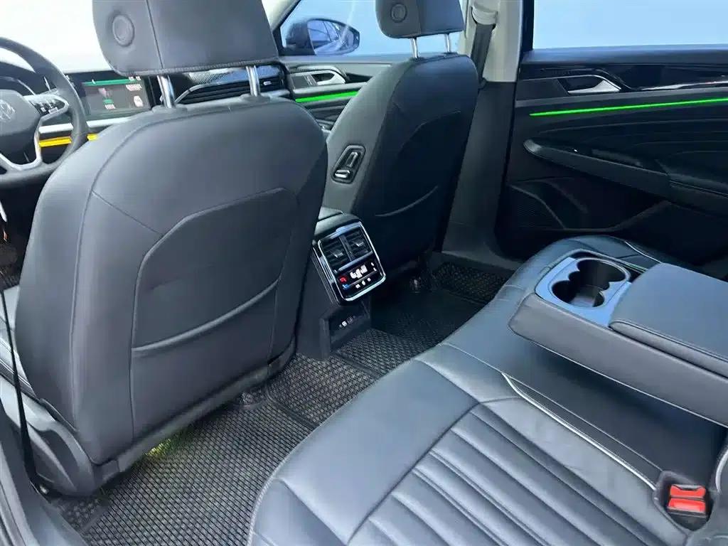 2023 Volkswagen Passat 330TSI Starry Sky Elite Edition — миниатюра 19