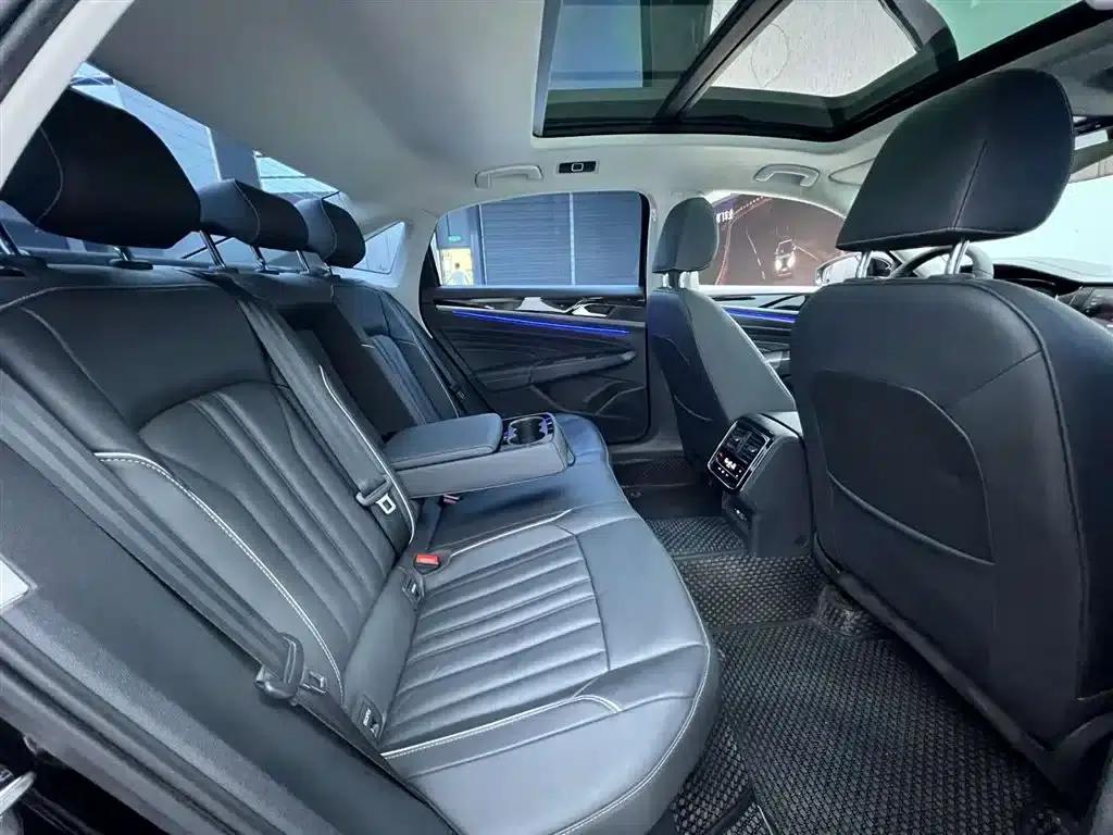2023 Volkswagen Passat 330TSI Starry Sky Elite Edition — миниатюра 25