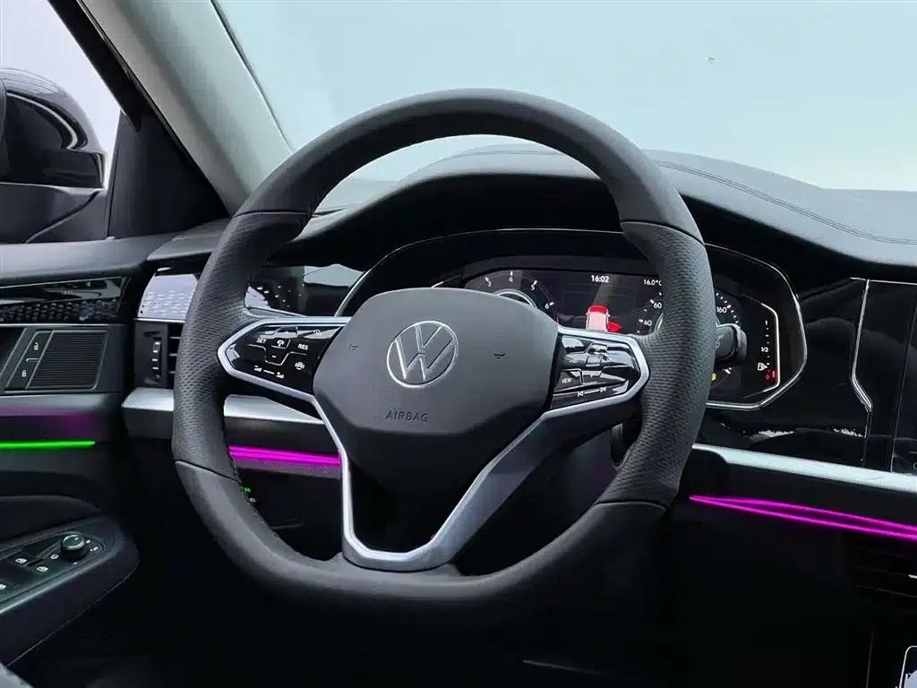 2023 Volkswagen Passat 330TSI Starry Sky Elite Edition — миниатюра 32