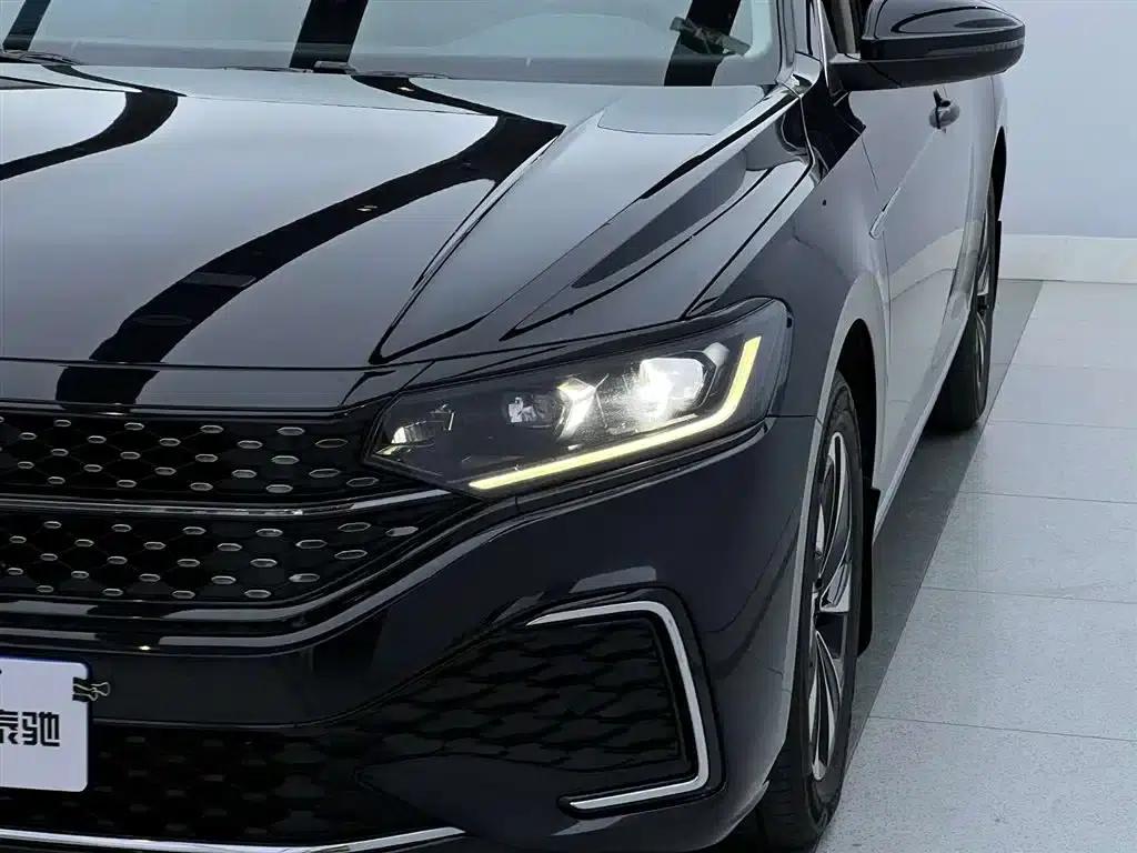 2023 Volkswagen Passat 330TSI Starry Sky Elite Edition — миниатюра 6