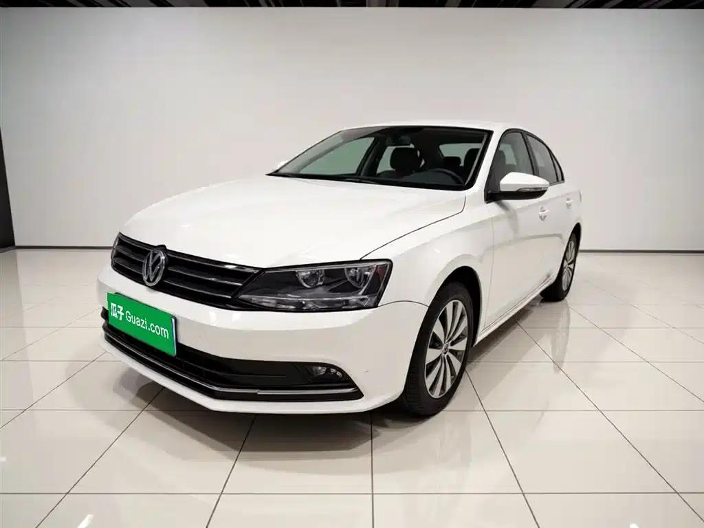 2017 Volkswagen Sagitar 230TSI Automatic Comfort Edition — миниатюра 1