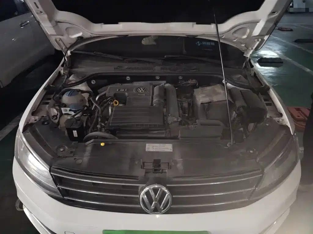 2017 Volkswagen Sagitar 230TSI Automatic Comfort Edition — миниатюра 11