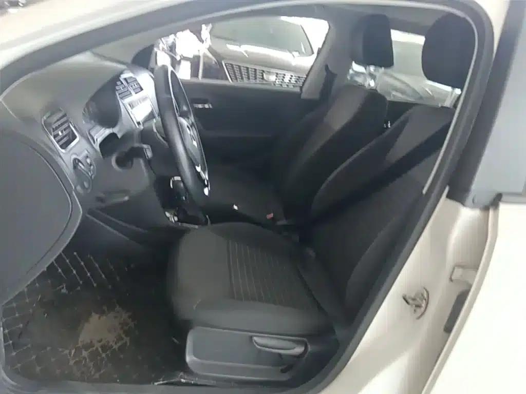 2018 Polo 1.5L Automatic Comfort Edition — миниатюра 15