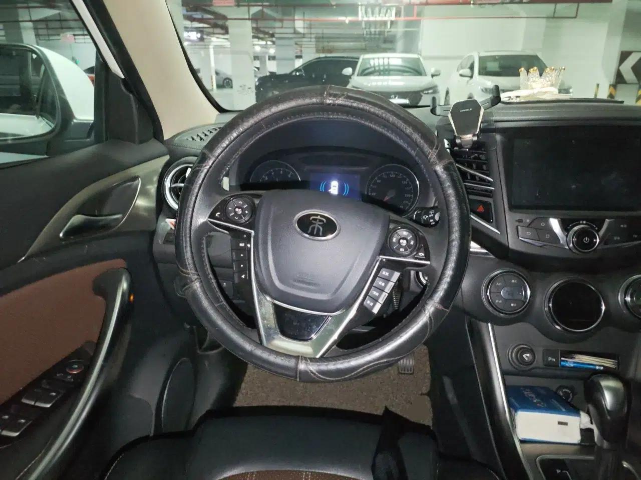 BYD Song 2016 Gaishi Edition 1.5TID Automatic Luxury Model — миниатюра 10