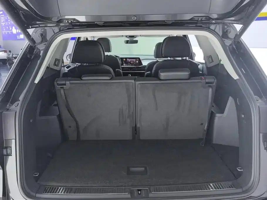 2021 Range Rover 380TSI AWD Luxury Pro — миниатюра 4
