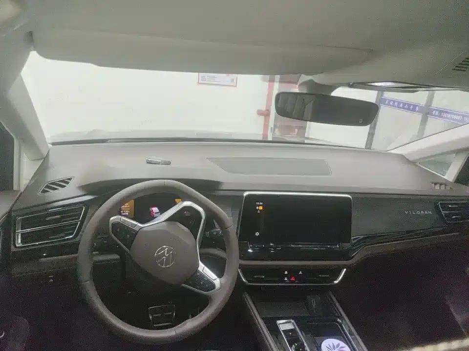 Viloran 2024 380TSI Premium Edition — миниатюра 3