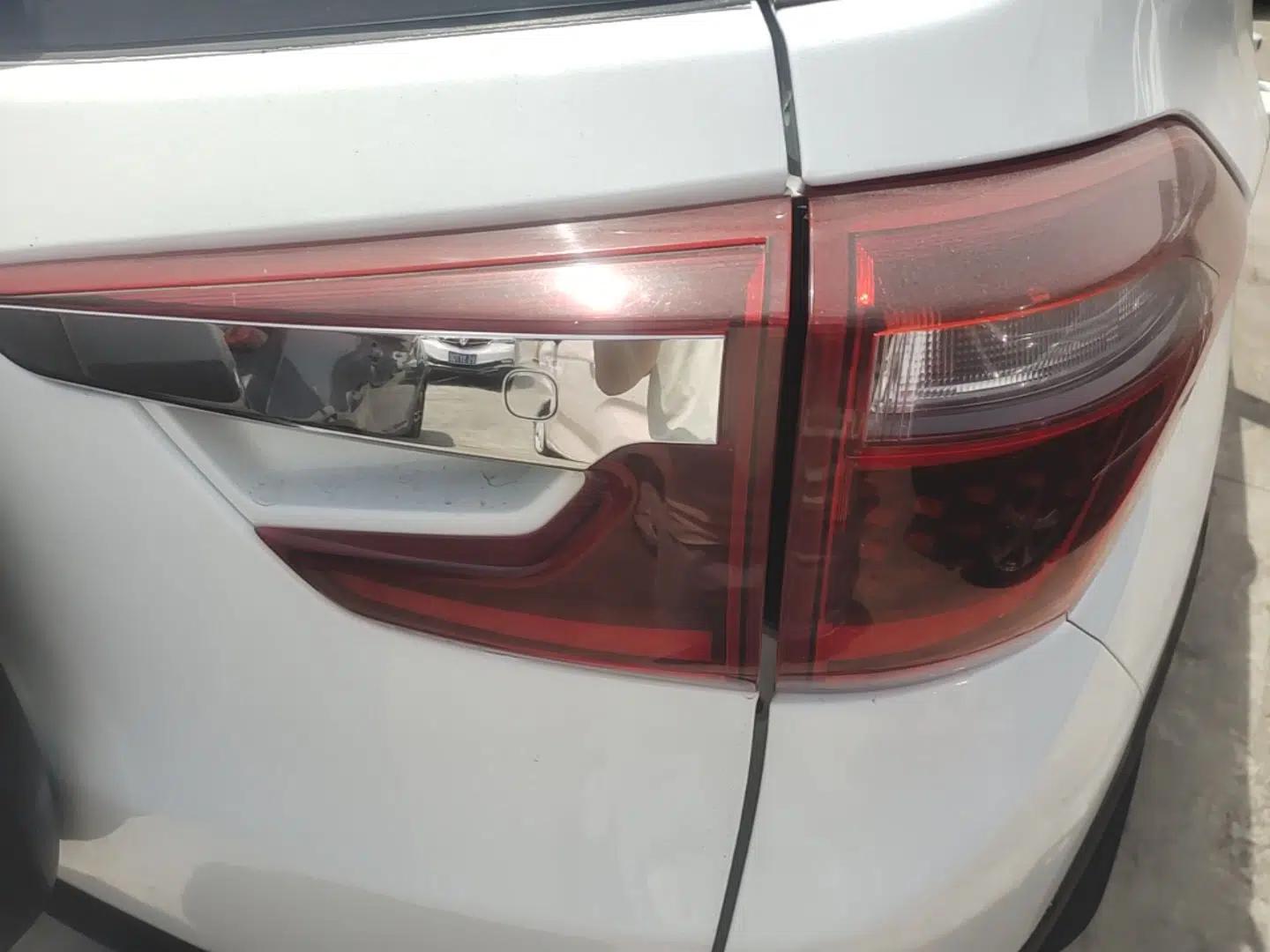 BYD Yuan 2017 1.5L Automatic Cool & Connected Model — миниатюра 9