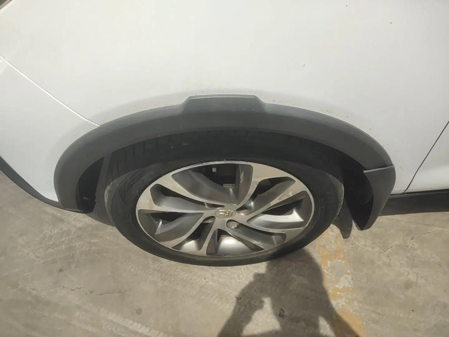 BYD Yuan 2017 1.5L Automatic Cool & Connected Model — миниатюра 10