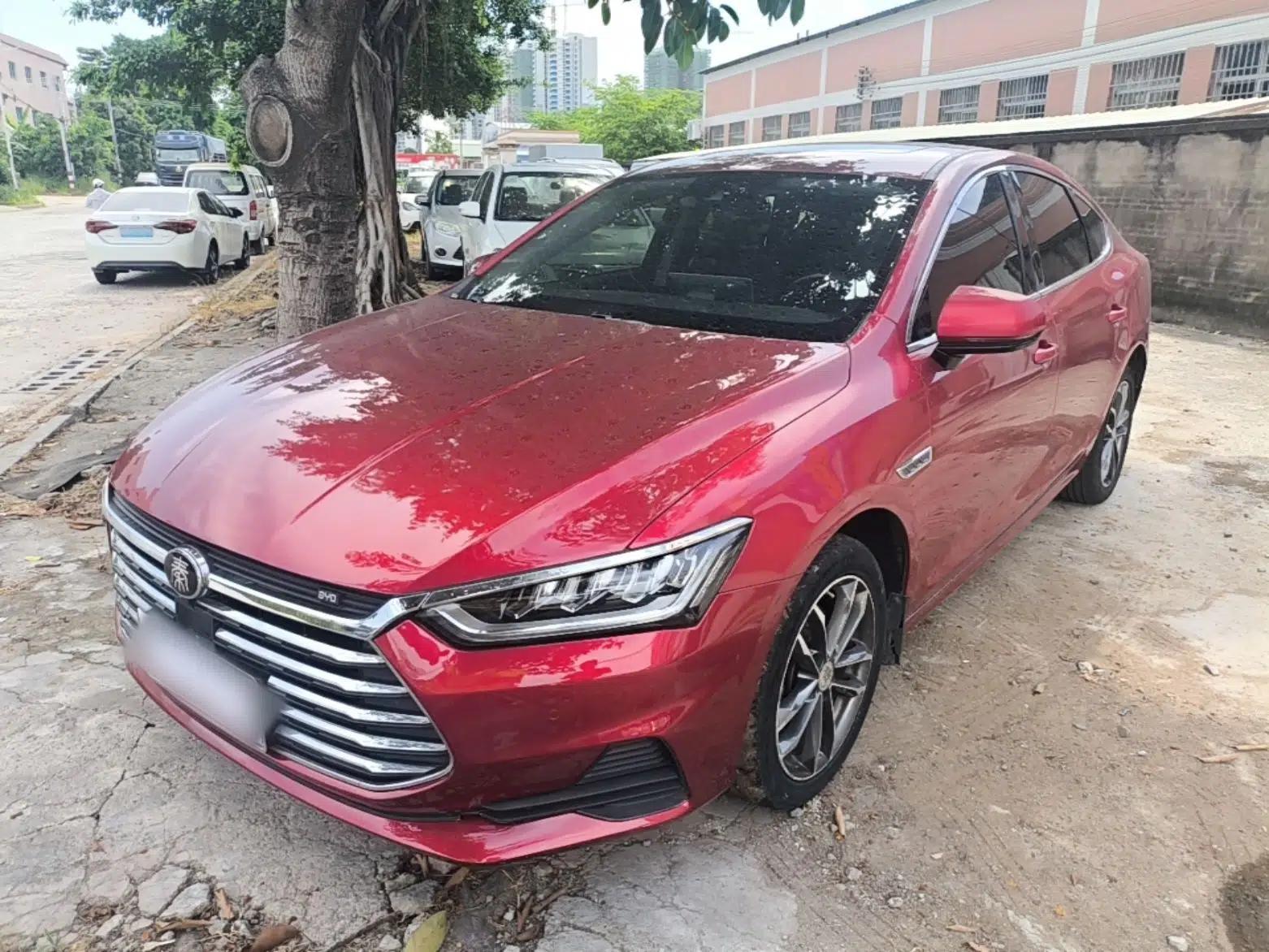 BYD Qin Pro 2018 1.5TI Automatic Smart Connect Luxury Edition — миниатюра 1