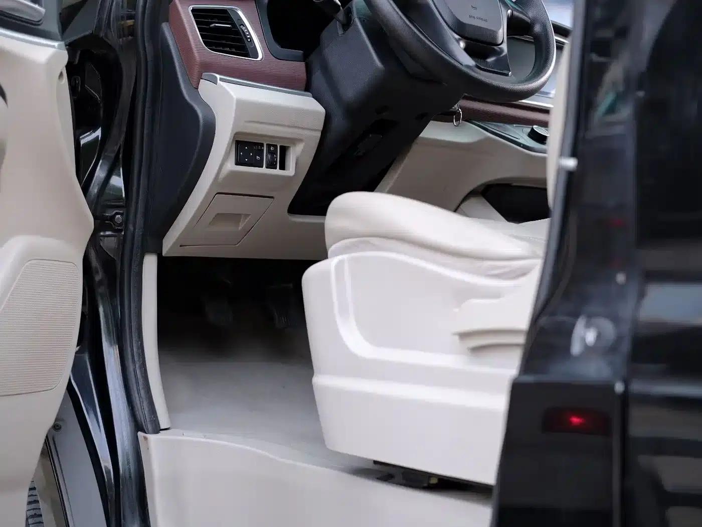 Lingzhi 2017 M5 1.6L Luxury Edition — миниатюра 18