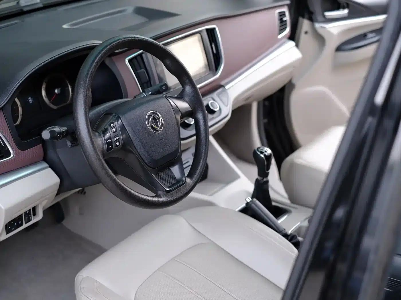 Lingzhi 2017 M5 1.6L Luxury Edition — миниатюра 19