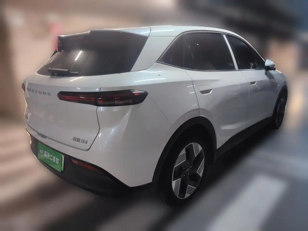 Bestune Yueyi 03 2025 565km Premium Edition — миниатюра 6