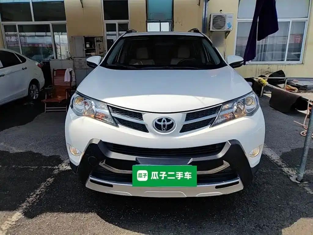 2013 RAV4 2.0L CVT 4WD Elite Edition — миниатюра 3