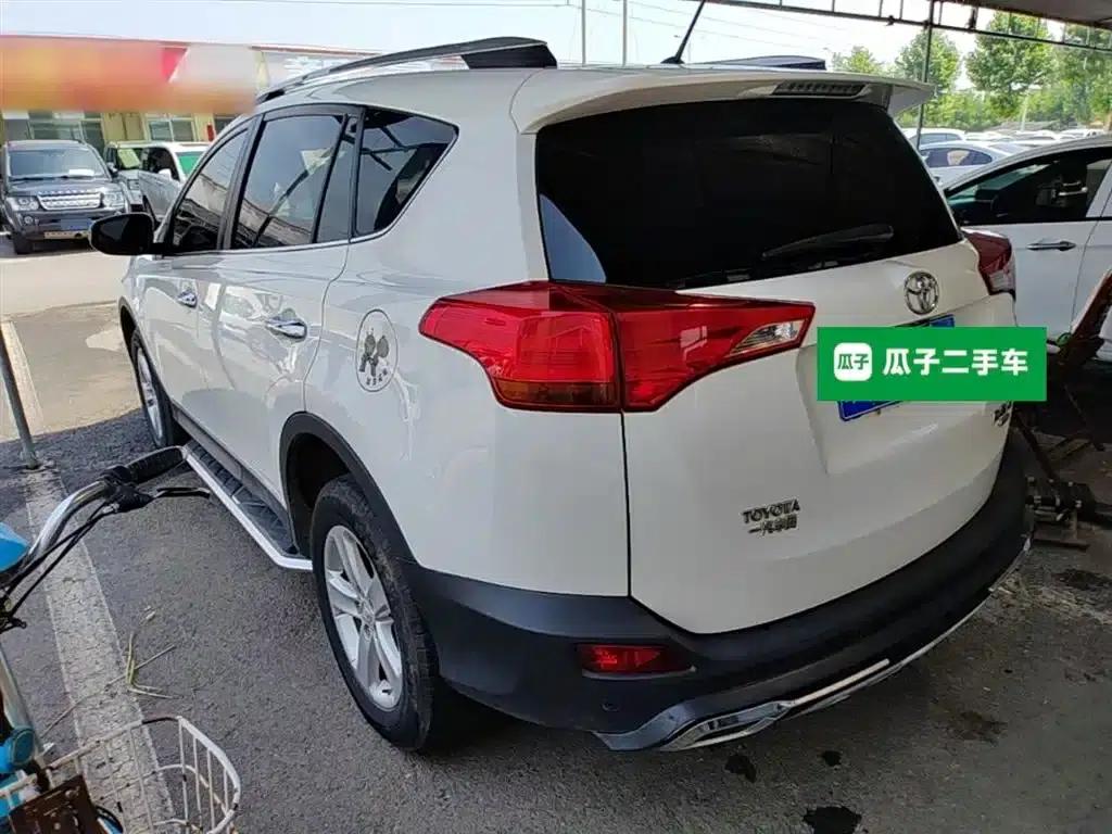 2013 RAV4 2.0L CVT 4WD Elite Edition — миниатюра 5
