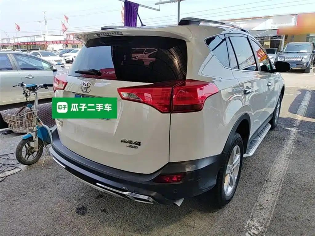 2013 RAV4 2.0L CVT 4WD Elite Edition — миниатюра 7