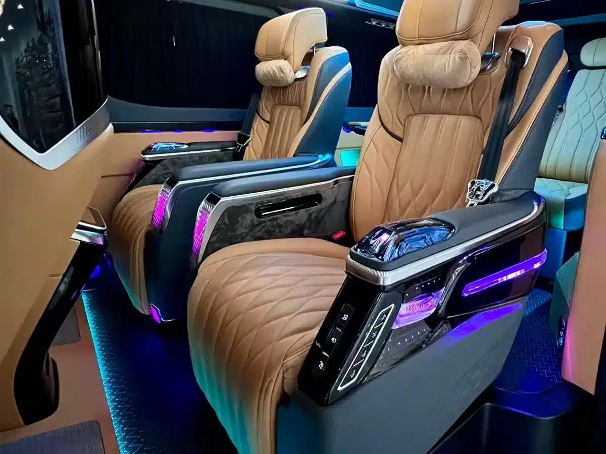2025 HIACE 3.5L Automatic — миниатюра 5