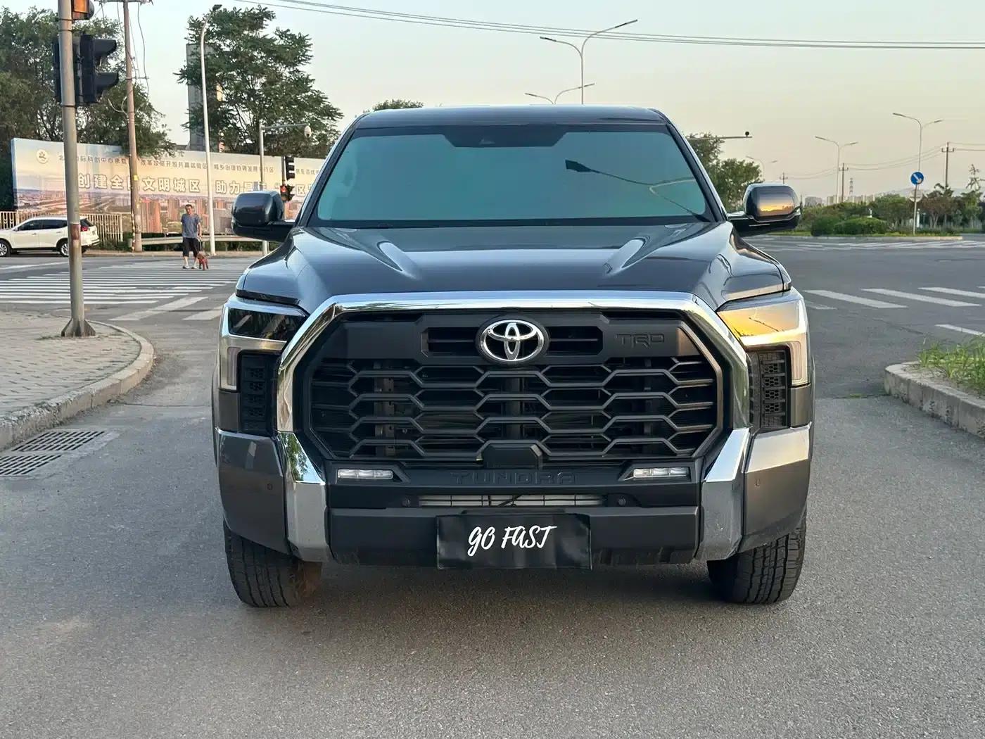 2023 Tundra 3.5T Canadian Spec — миниатюра 2