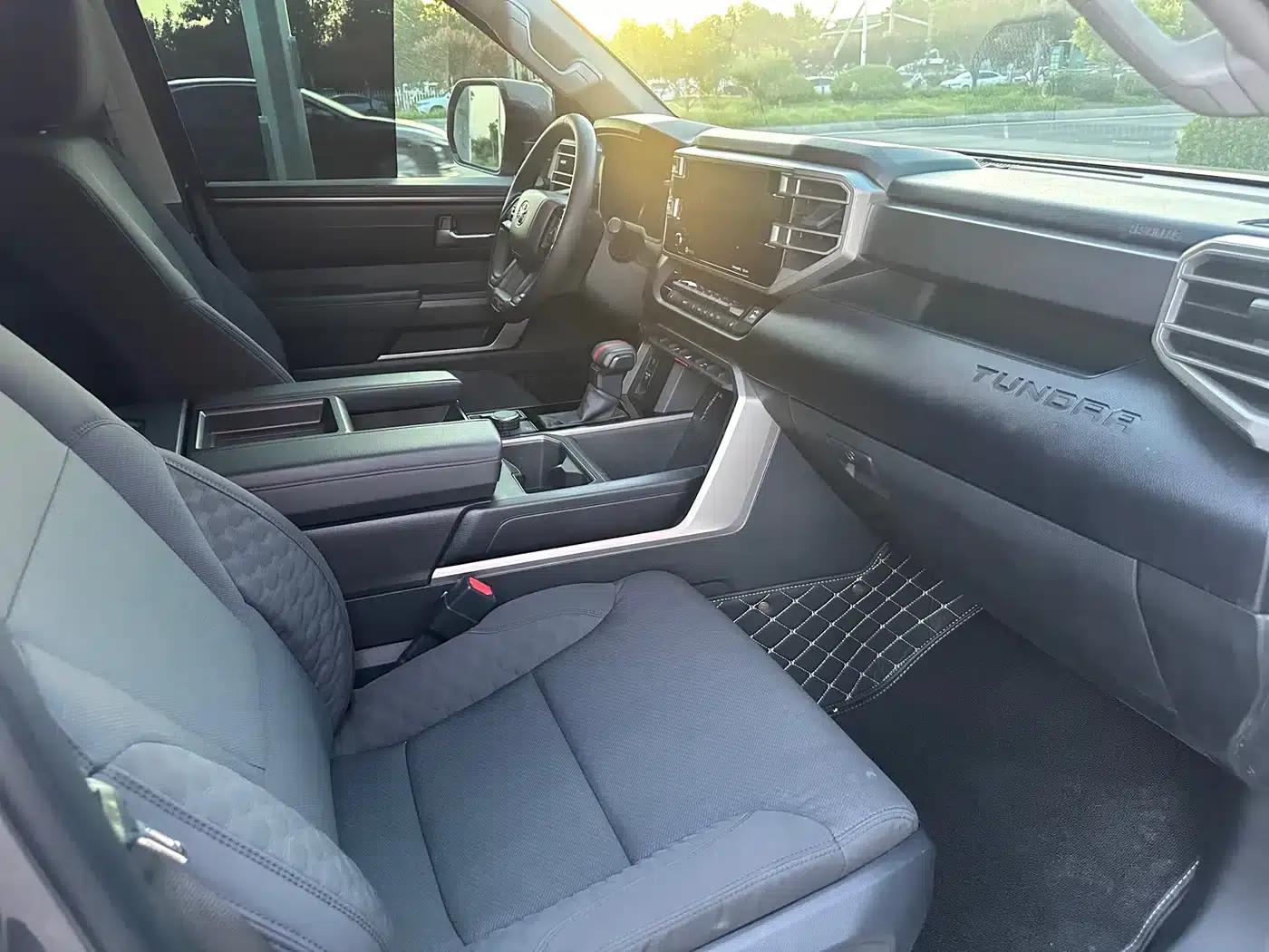 2023 Tundra 3.5T Canadian Spec — миниатюра 9