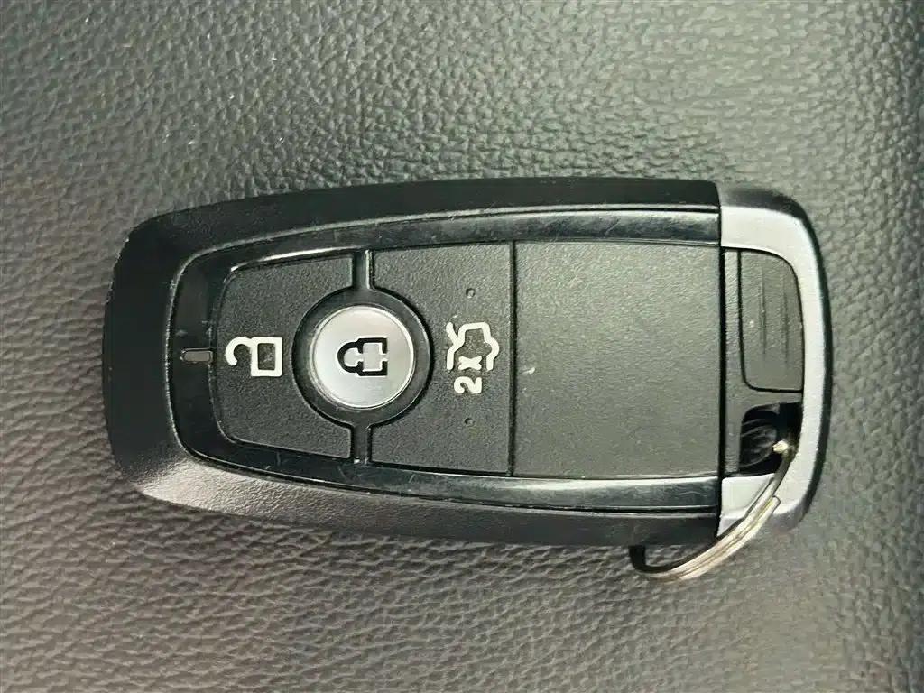 2022 Ford Focus Sedan EcoBoost 180 Automatic ST Line — миниатюра 13