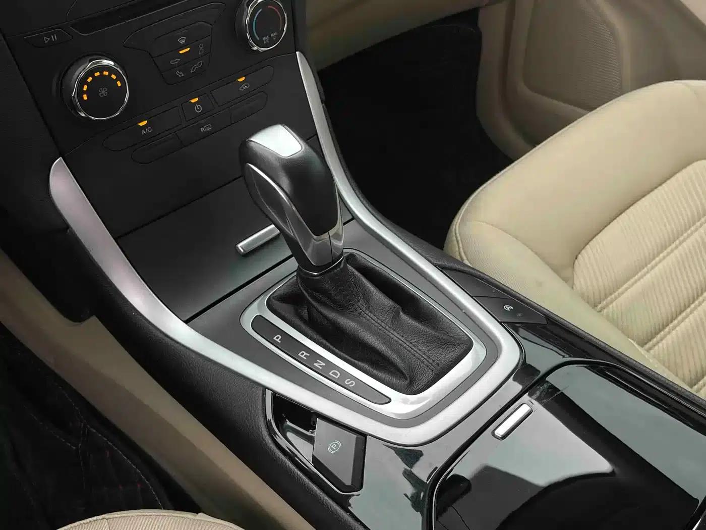 Edge 2018 EcoBoost 245 2WD Elite 5-seater (China V emission standard) — миниатюра 13