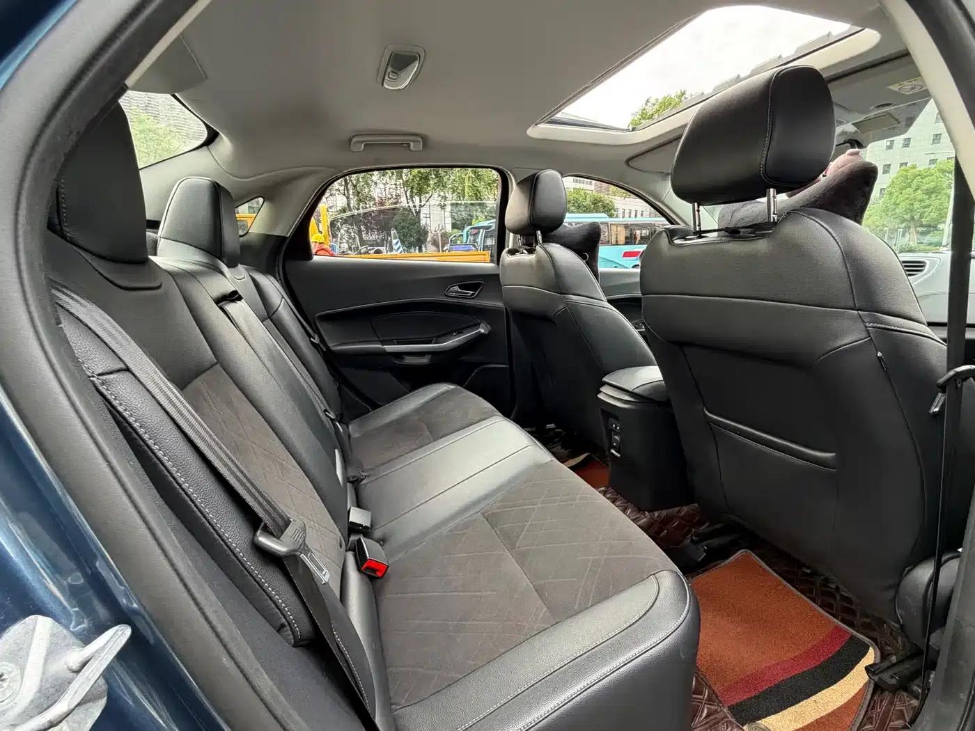 Ford Focus 2019 1.5L Automatic Enjoyment Edition — миниатюра 7