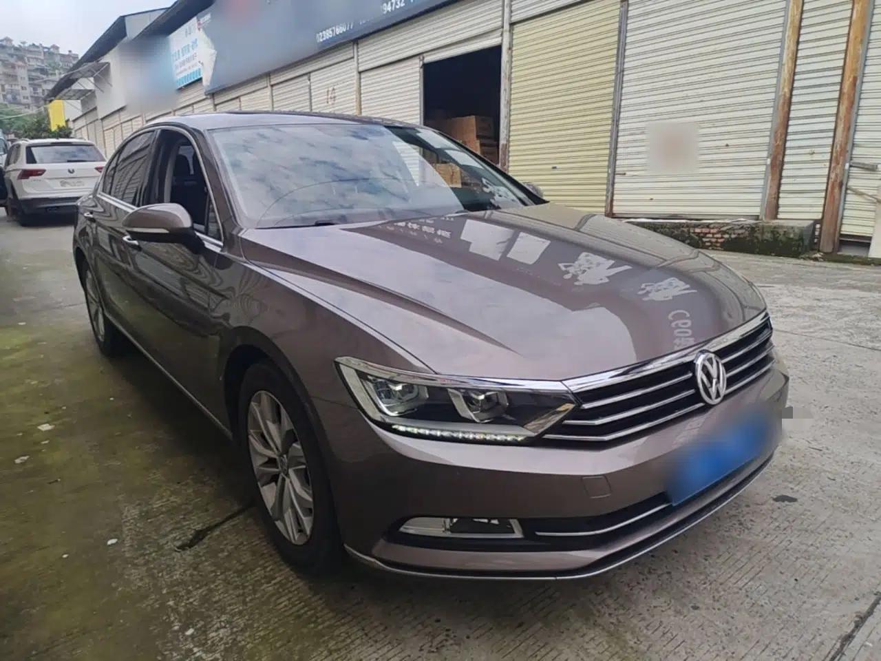Volkswagen Magotan 2018 Facelift 330TSI DSG Luxury Model — миниатюра 3