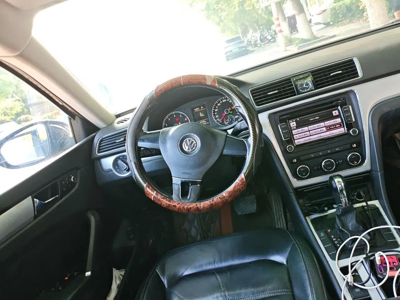 Volkswagen Passat 2011 1.8TSI Automatic Prestige Edition — миниатюра 10