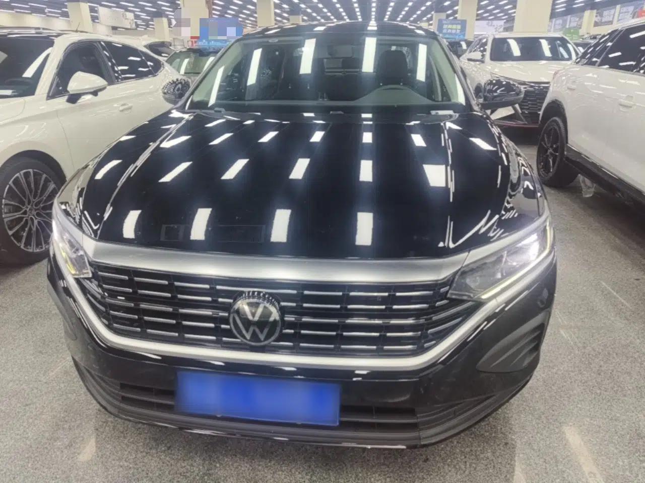 Volkswagen Passat 2025 Outstanding Model 280TSI Business Edition — миниатюра 2