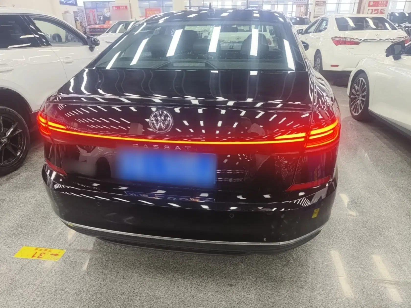 Volkswagen Passat 2025 Outstanding Model 280TSI Business Edition — миниатюра 5