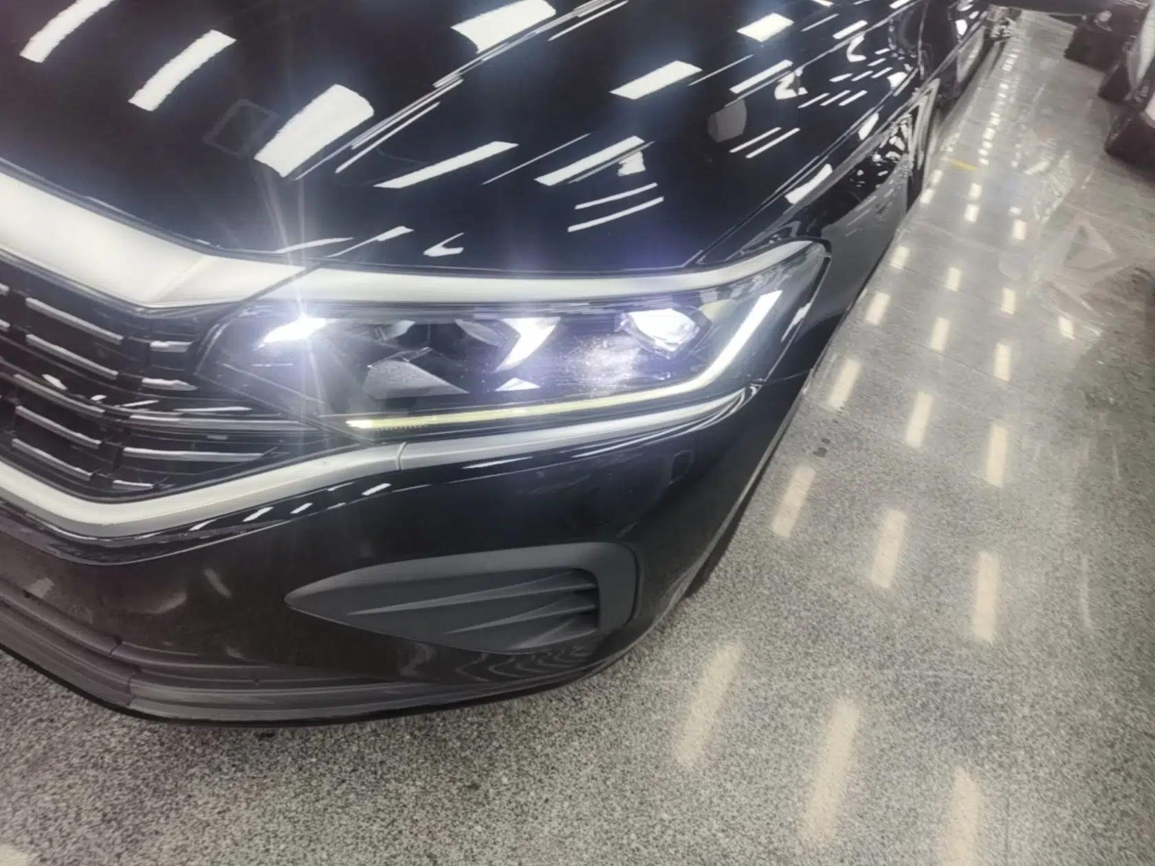 Volkswagen Passat 2025 Outstanding Model 280TSI Business Edition — миниатюра 8