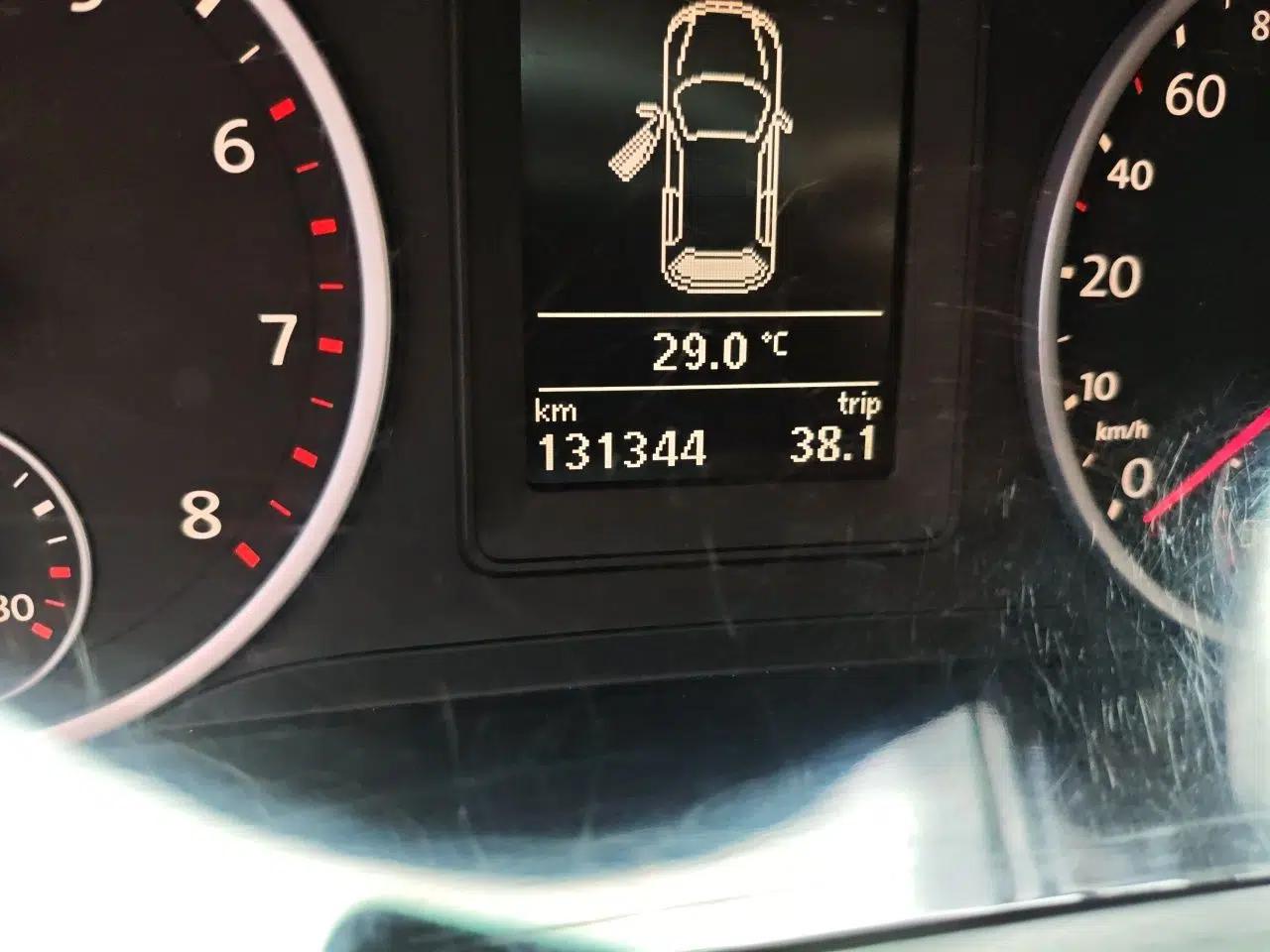 Volkswagen Tiguan 2013 1.8TSI Automatic Two-Wheel Drive Trend Edition — миниатюра 12