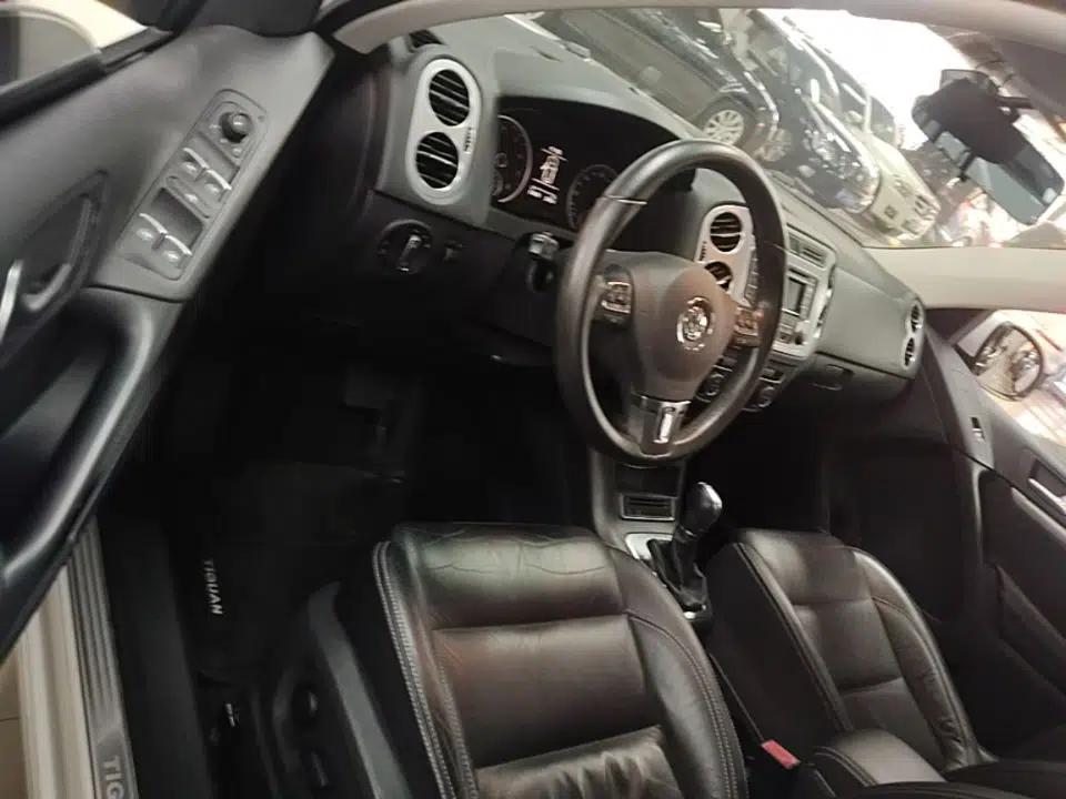 Volkswagen Tiguan 2016 280TSI Automatic Two-Wheel Drive Silk Road Comfort Edition — миниатюра 18