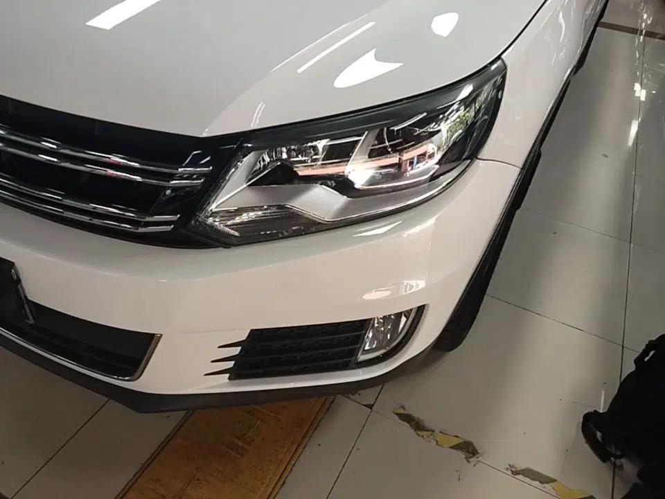 Volkswagen Tiguan 2016 280TSI Automatic Two-Wheel Drive Silk Road Comfort Edition — миниатюра 8