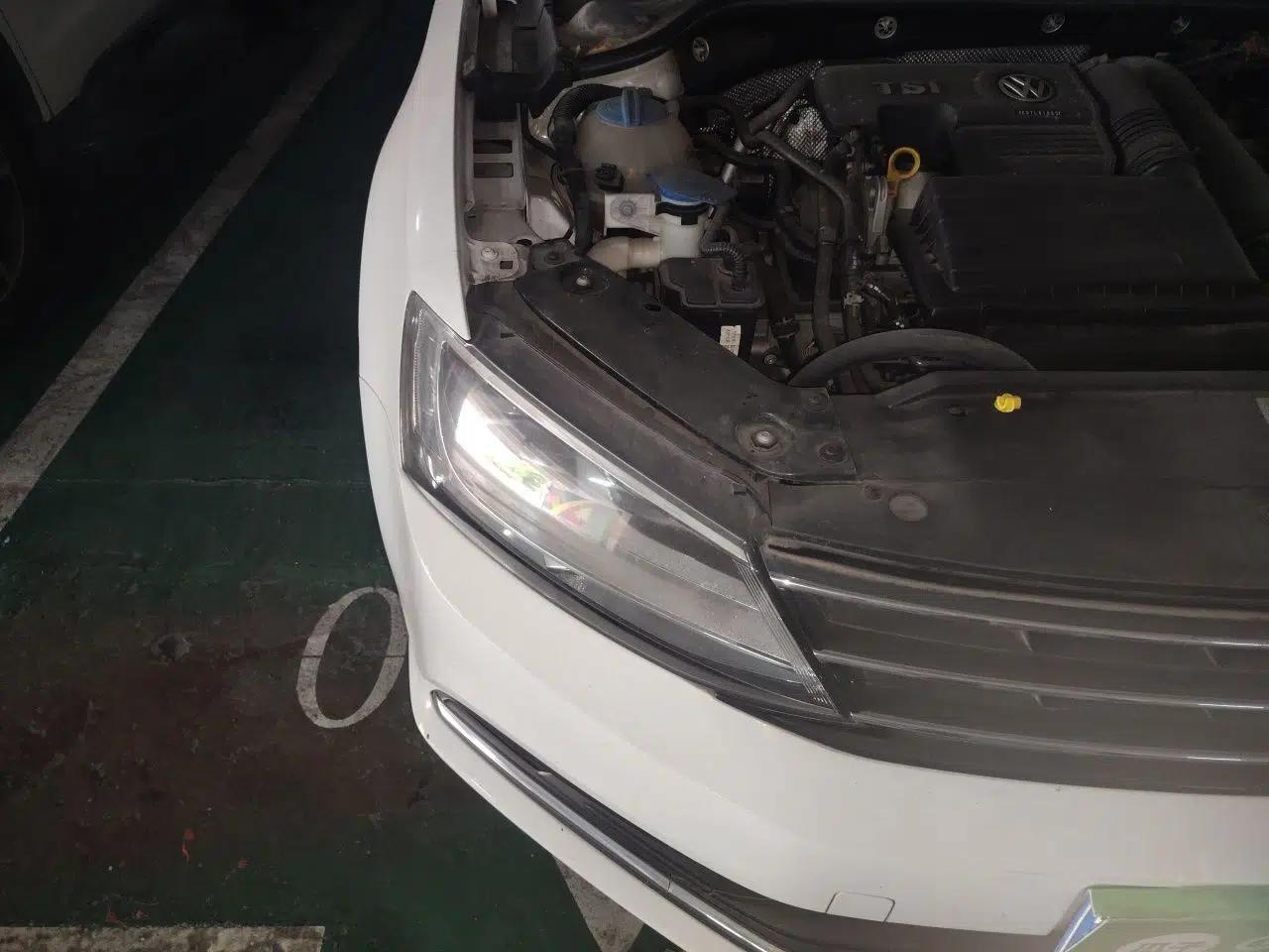 Volkswagen Sagitar 2017 230TSI Automatic Comfort Version — миниатюра 7
