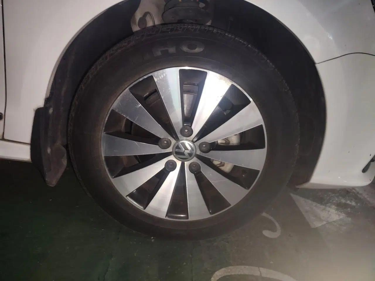 Volkswagen Sagitar 2017 230TSI Automatic Comfort Version — миниатюра 8