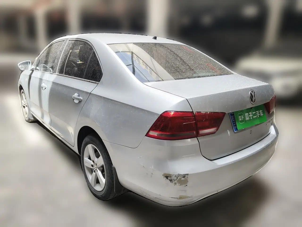 Volkswagen Santana 2013 1.6L Automatic Comfort Edition — миниатюра 4