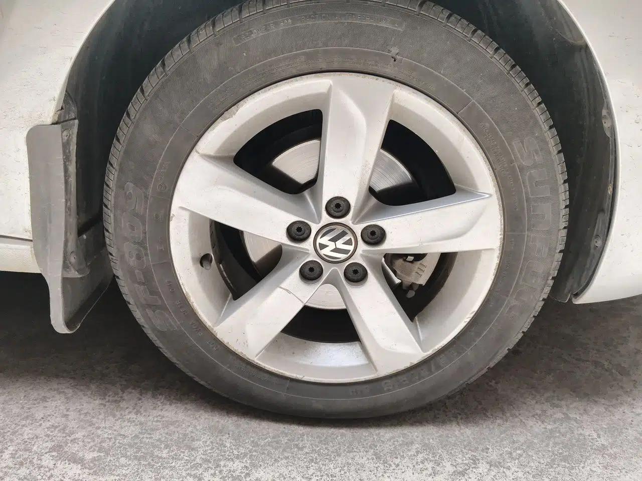 Volkswagen Santana 2013 1.6L Automatic Comfort Edition — миниатюра 8