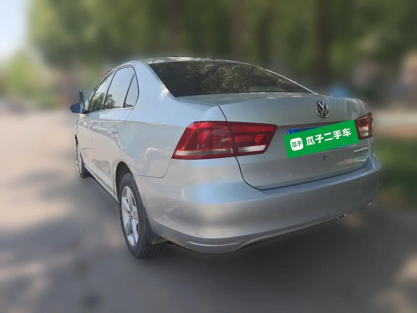 Volkswagen Santana 2013 1.6L Manual Comfort Edition — миниатюра 4