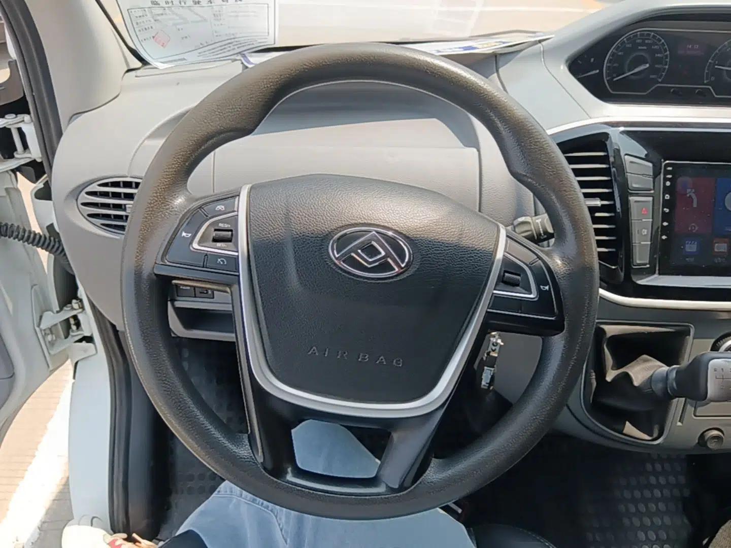 SAIC MAXUS Xintu V80 2021 2.0T Manual Classic Aoyuntong Long Wheelbase Mid-Roof 6/7/8/9-Seater — миниатюра 13