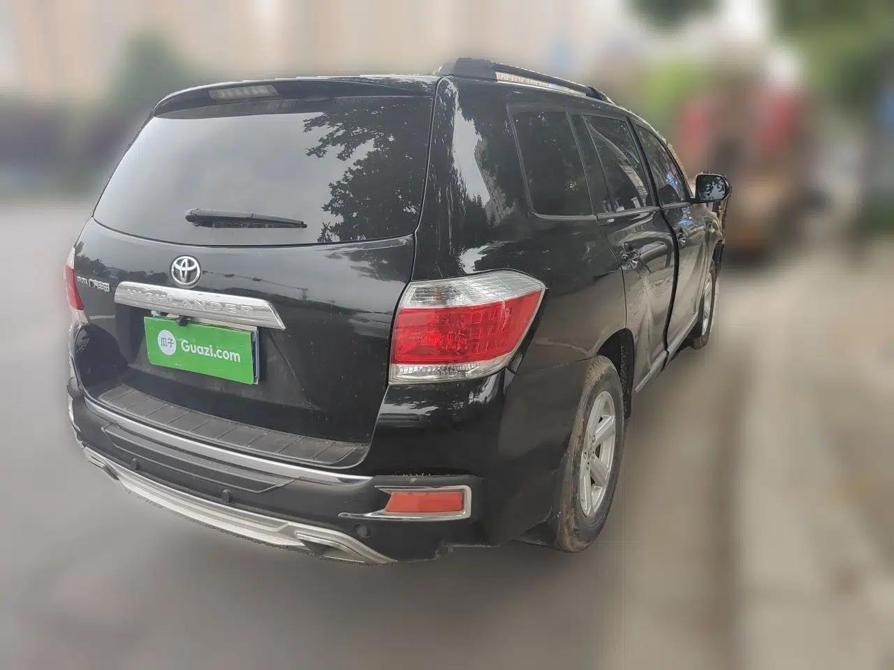 Toyota Highlander 2012 2.7L 2WD 5-Seater Elite Edition — миниатюра 6