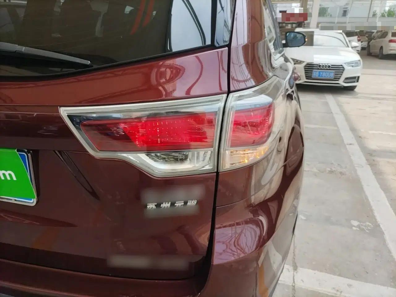 Toyota Highlander 2015 2.0T Four-Wheel Drive Luxury Edition 7-Seater — миниатюра 9